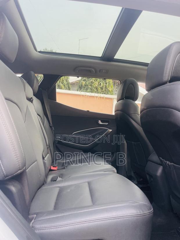 Hyundai Santa Fe Limited Ultimate AWD 2018 White