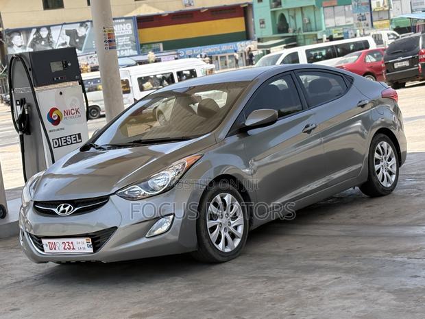 Hyundai Elantra 2013 Gray