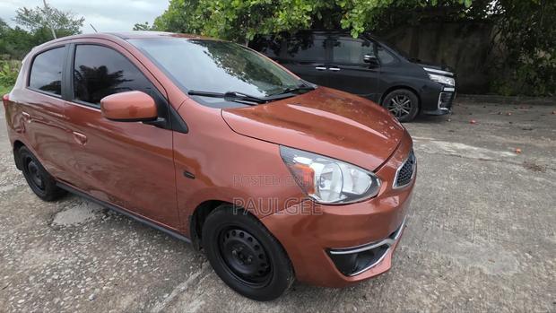 Mitsubishi Mirage ES 2017 Orange