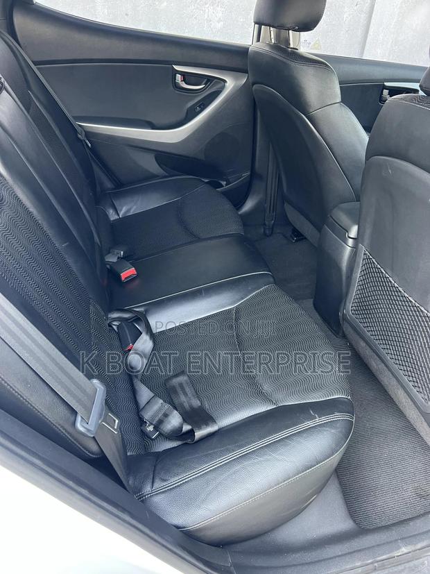 Hyundai Avante 2014 White
