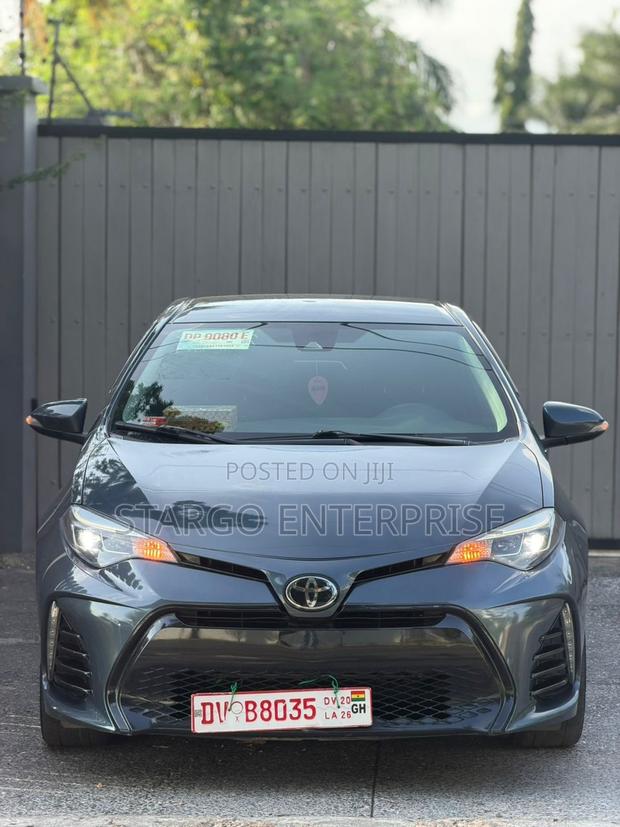 Toyota Corolla SE 4dr Sedan (1.8L 4cyl CVT) 2017 Gray