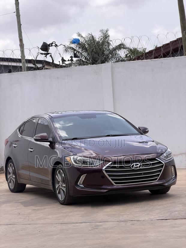 Hyundai Elantra Limited Sedan FWD (2.0L 4cyl 6A) 2017 Brown