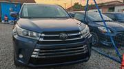Toyota Highlander LE Plus 4x4 V6 (3.5L 6cyl 8A) 2018 Gray for sale
