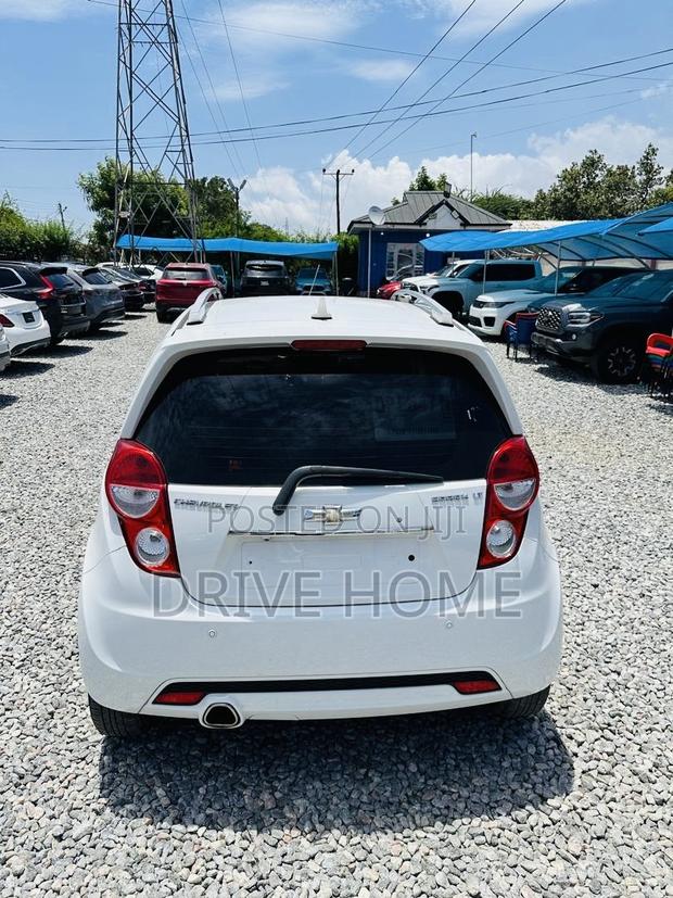 Chevrolet Spark 2015 White