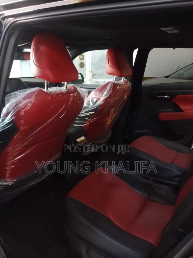 Toyota Highlander 2022 Black