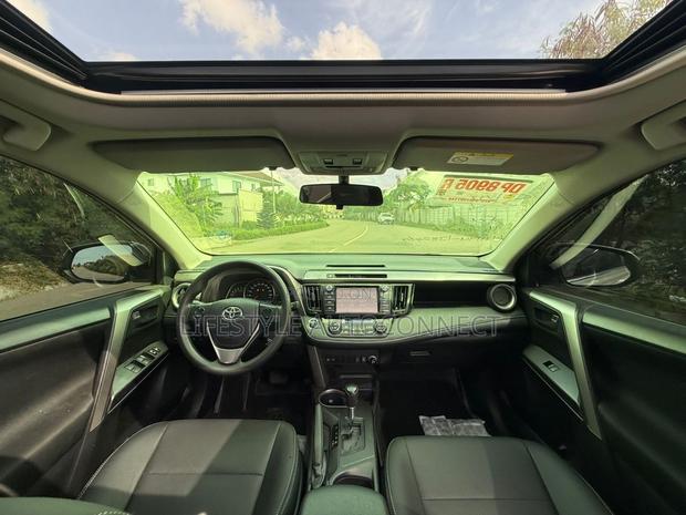Toyota RAV4 2016 Silver