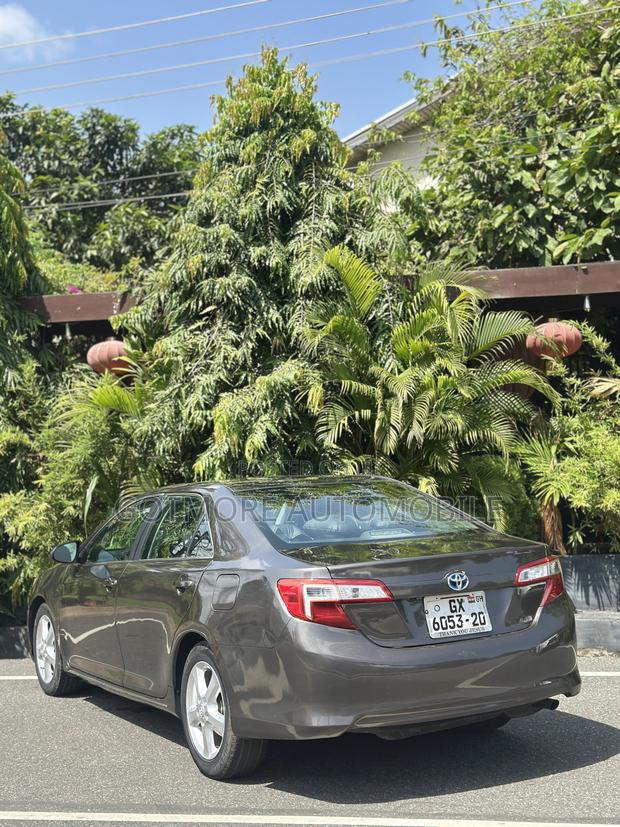 Toyota Camry 2014 Gray