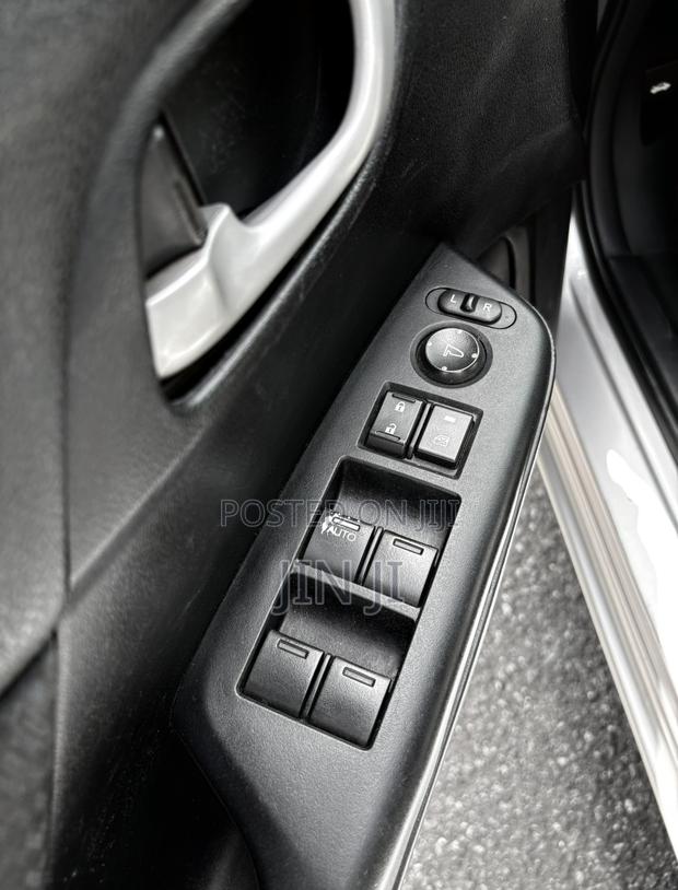 Honda Civic EX 4dr Sedan (1.8L 4cyl CVT) 2014 Silver