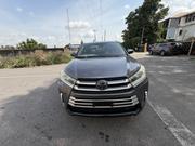 Toyota Highlander 2018 Gray for sale