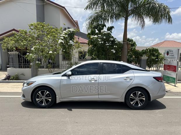 Nissan Sentra S 2022 Silver