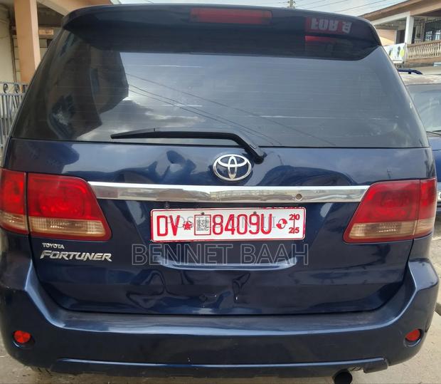 Toyota Fortuner 2.5 D AWD 2012 Blue