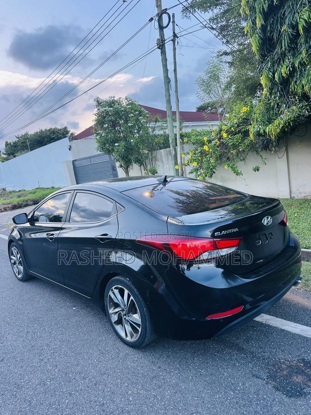 Hyundai Elantra Limited 4dr Sedan (1.8L 4cyl 6A) 2015 Black