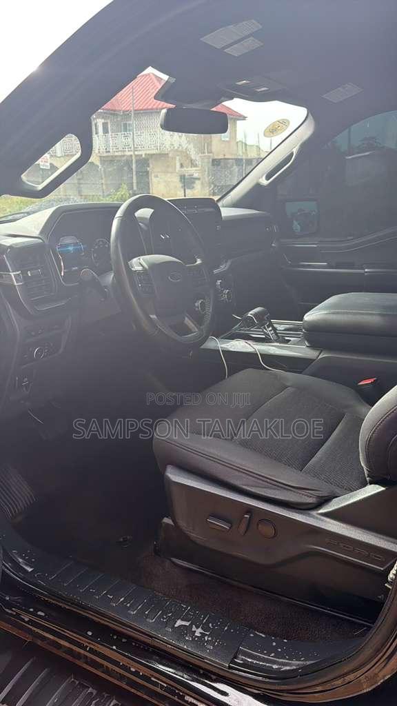 Ford F-150 XLT 2023 Black