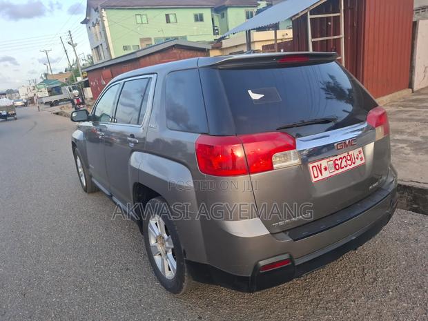 GMC Terrain Denali AWD 2013 Gold