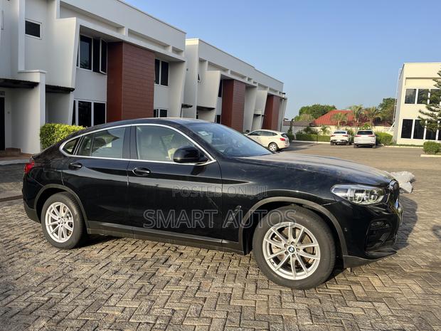 BMW X4 xDrive30i 2021 Black
