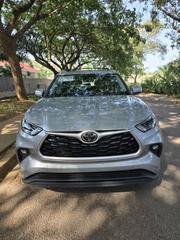 Toyota Highlander 2022 Silver for sale