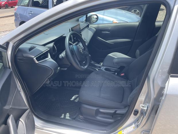Toyota Corolla 2022 Silver