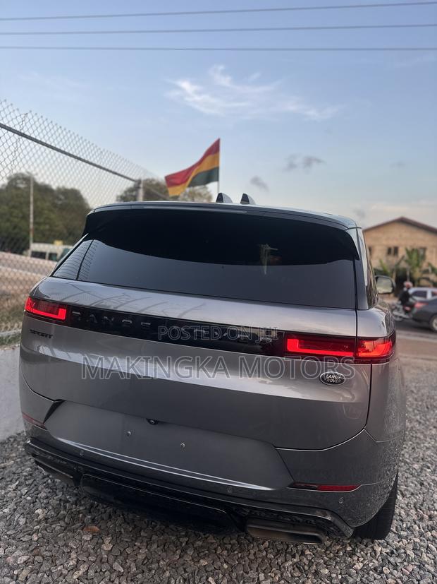 Land Rover Range Rover Sport P400 SE Dynamic 4WD 2023 Gray