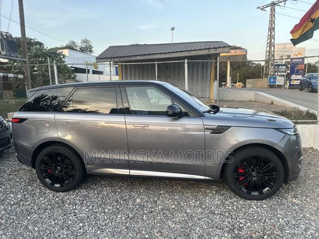 Land Rover Range Rover Sport P400 SE Dynamic 4WD 2023 Gray