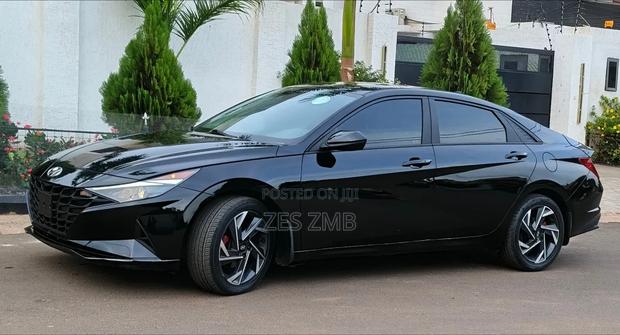 Hyundai Elantra SEL 2023 Black