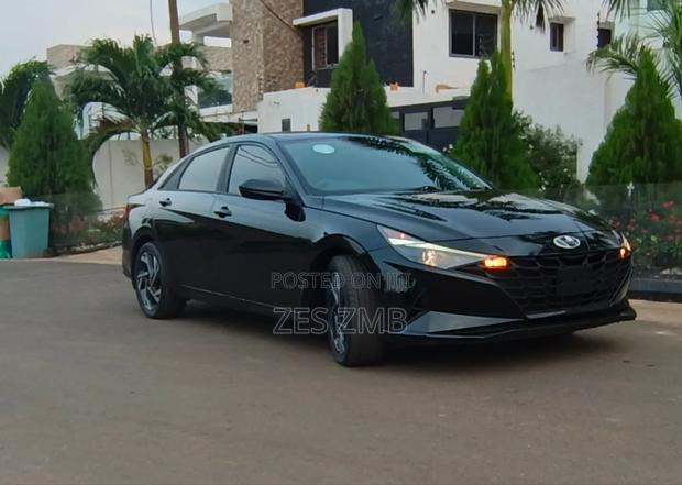 Hyundai Elantra SEL 2023 Black