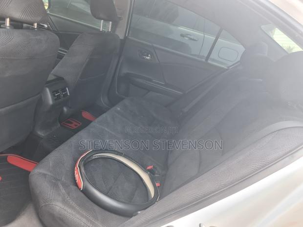 Honda Accord EX-L 4dr Sedan FWD (2.4L 4cyl 2A) 2016 White