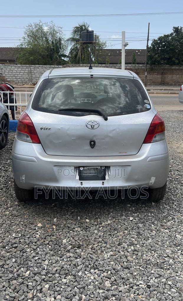 Toyota Vitz 1.3 AWD 3dr 2010 Silver