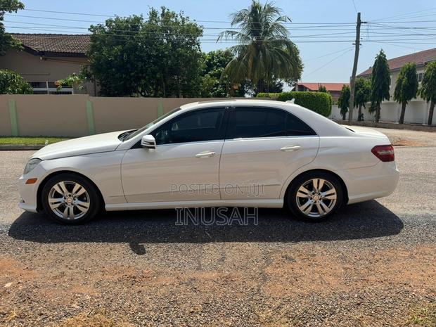 Mercedes-Benz E350 Base 4Matic Sedan AWD (3.5L 6cyl 7A) 2013 White