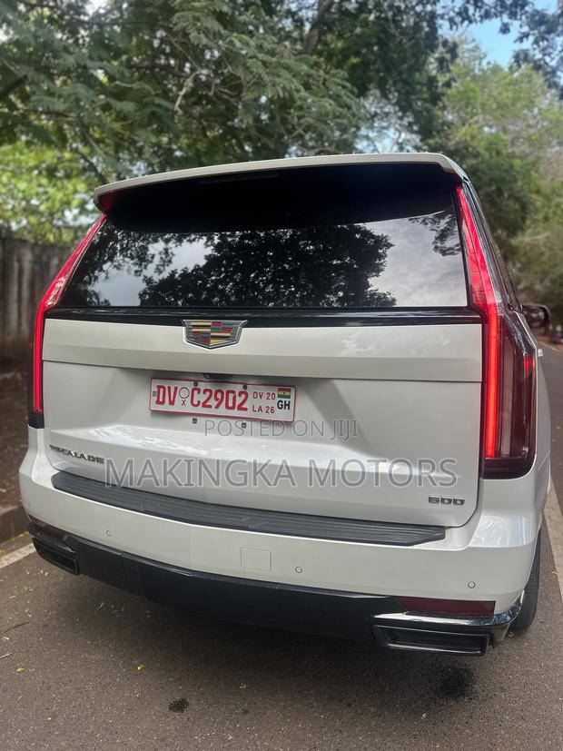 Cadillac Escalade 2021 White