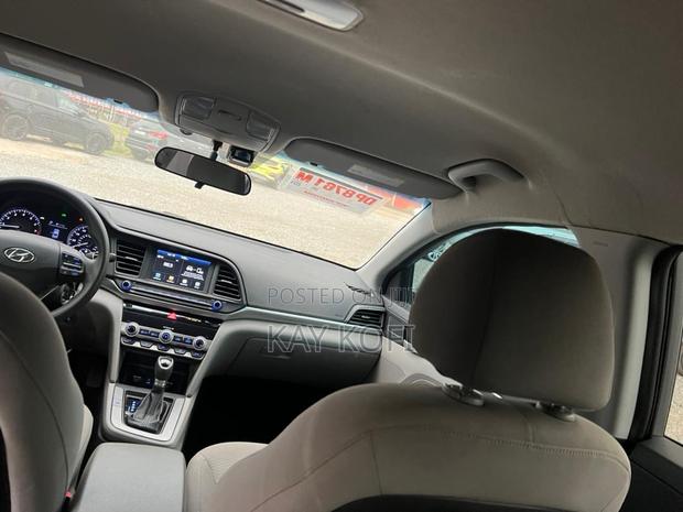 Hyundai Elantra SE 2020 Gray