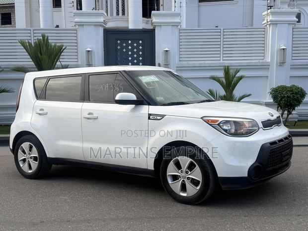 Kia Soul Base Hatchback 2016 White