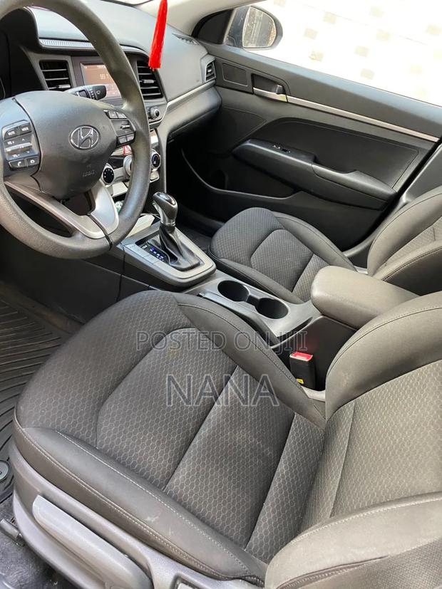 Hyundai Elantra 2019 Black