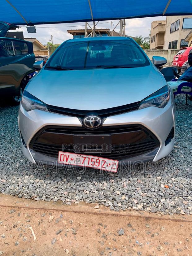 Toyota Corolla 2018 Silver