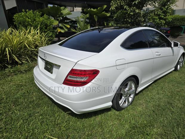 Mercedes-Benz C250 2015 White