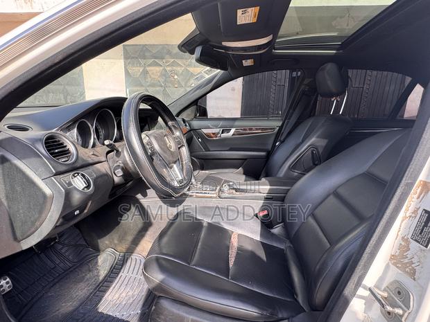Mercedes-Benz C300 2012 White