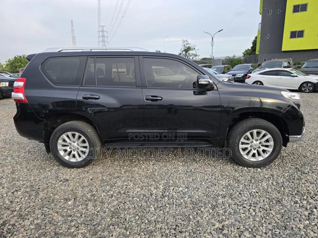 Toyota Land Cruiser Prado 2.7 2017 Black