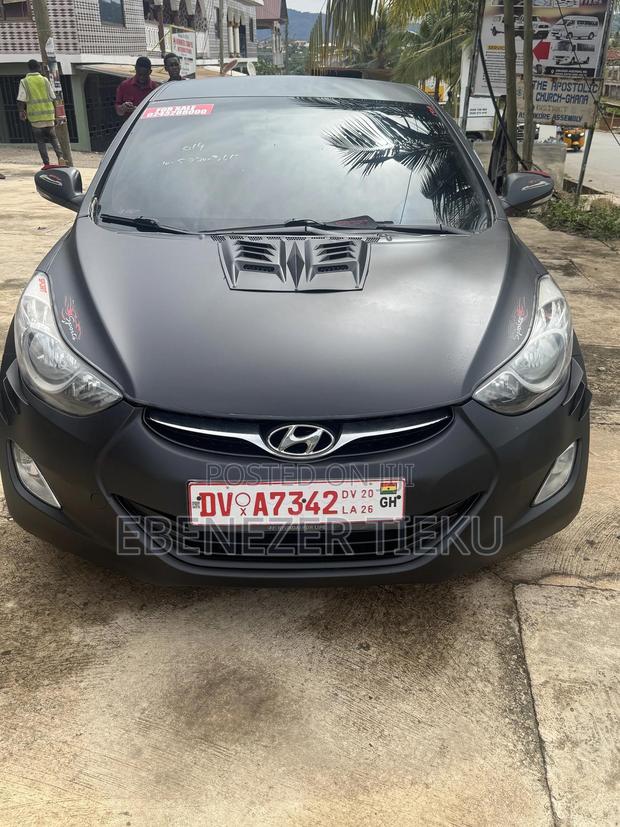Hyundai Avante 2014 Black
