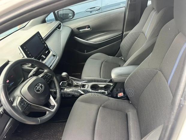 Toyota Corolla SE 2020 White