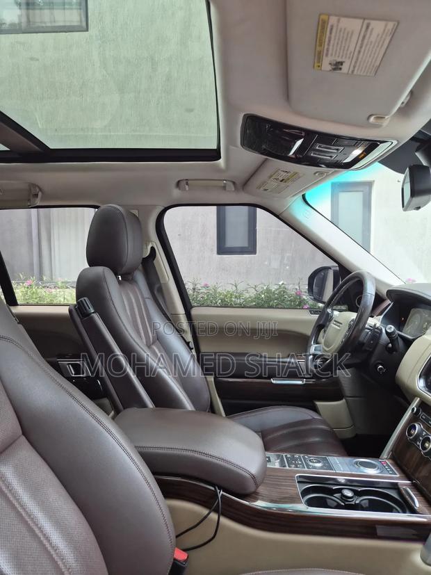 Land Rover Range Rover Vogue 2016 Blue