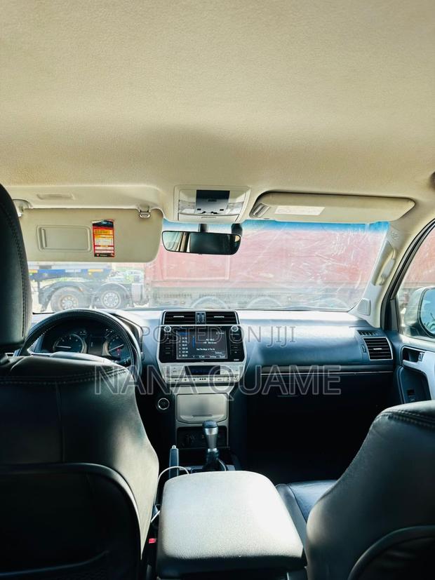 Toyota Land Cruiser Prado 2019 Black