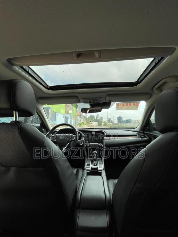 Honda Civic Touring Sedan 2019 Gray