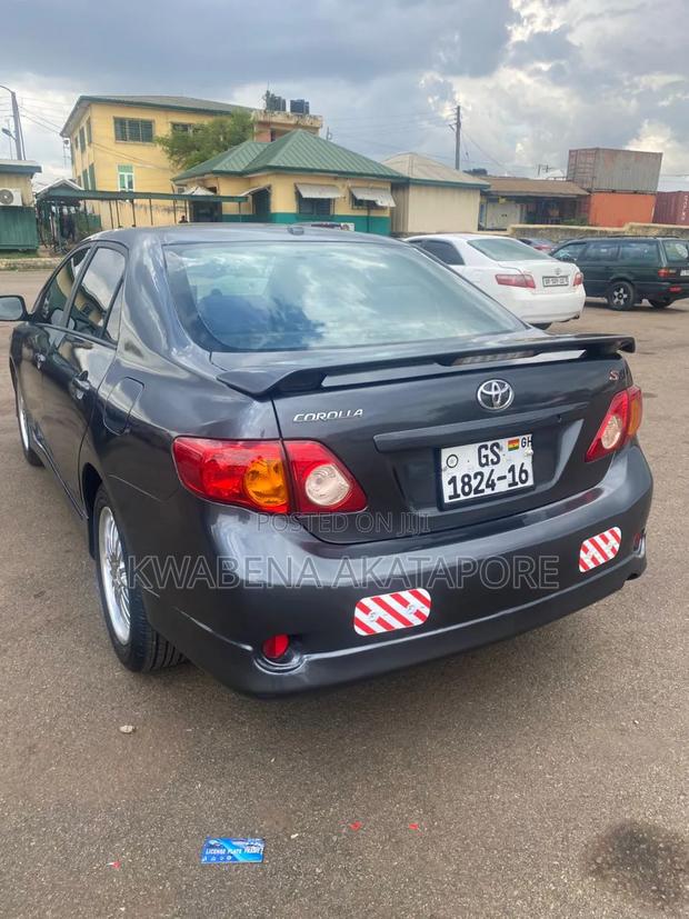 Toyota Corolla S 4dr Sedan (1.8L 4cyl 4A) 2010 Gray