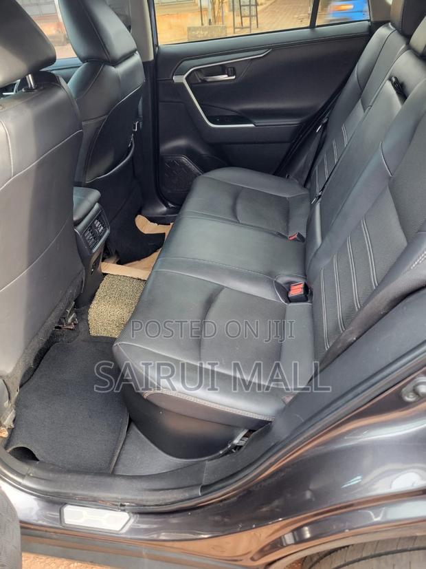 Toyota RAV4 Hybrid 2022 Gray