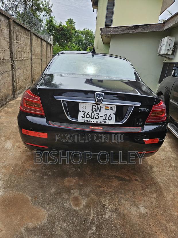 MG Rover 2013 Black