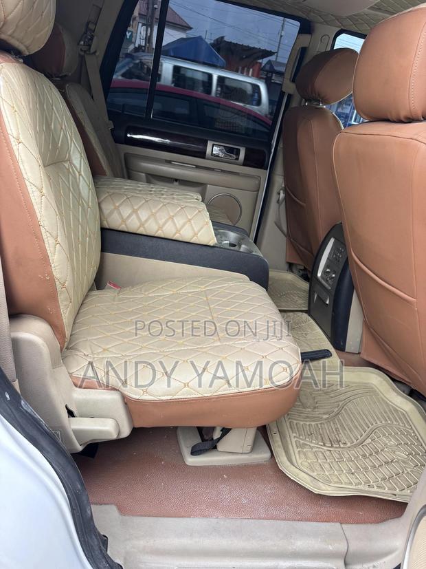 Lincoln Navigator 2007 White