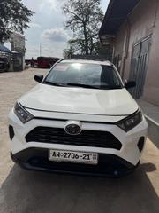 Toyota RAV4 LE AWD 2019 White for sale