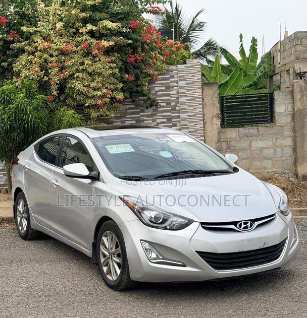 Hyundai Elantra 2015 Silver