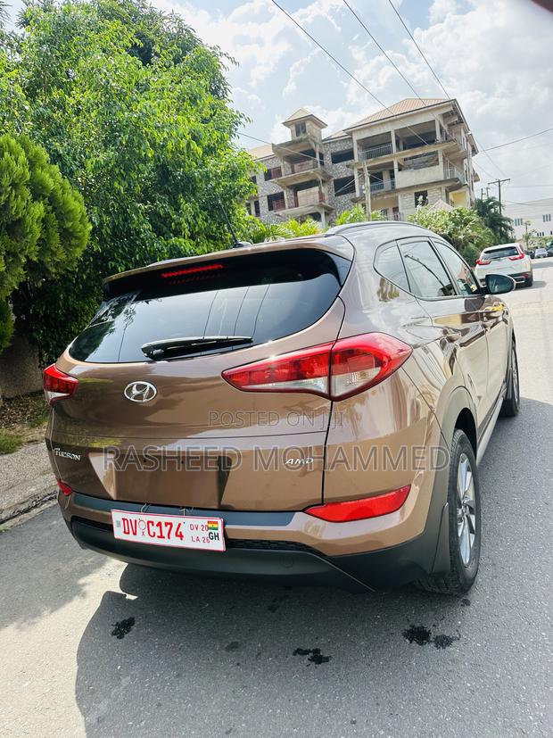 Hyundai Tucson Sport AWD 2017 Brown