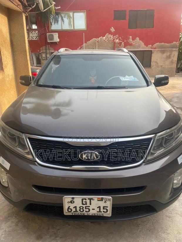 Kia Sorento LX 4dr SUV AWD (2.4L 4cyl 6A) 2014 Gray