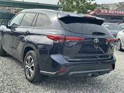 Toyota Highlander XLE 2022 Blue for sale